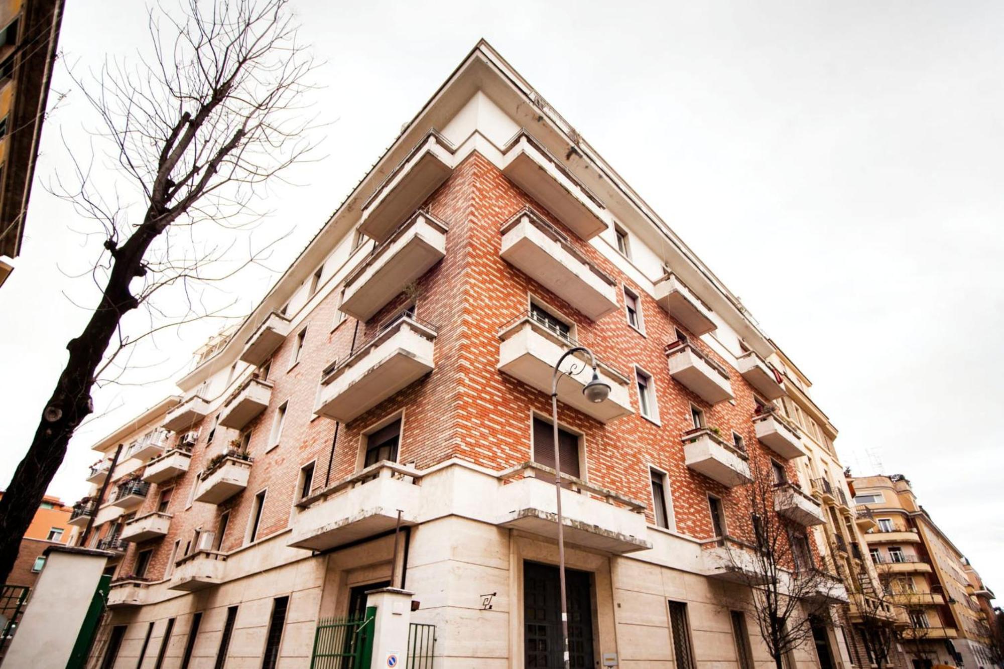 Mirabilia Suites Colosseum Rome Exterior photo